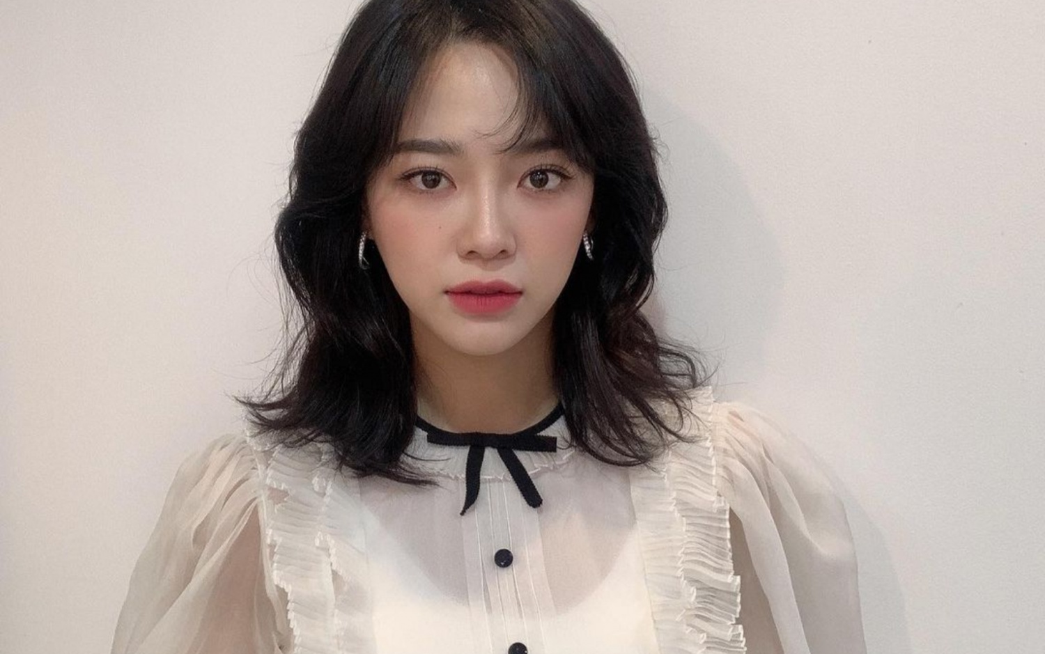 Insider Unveils Kim Sejeong's True Personality Following False Claims