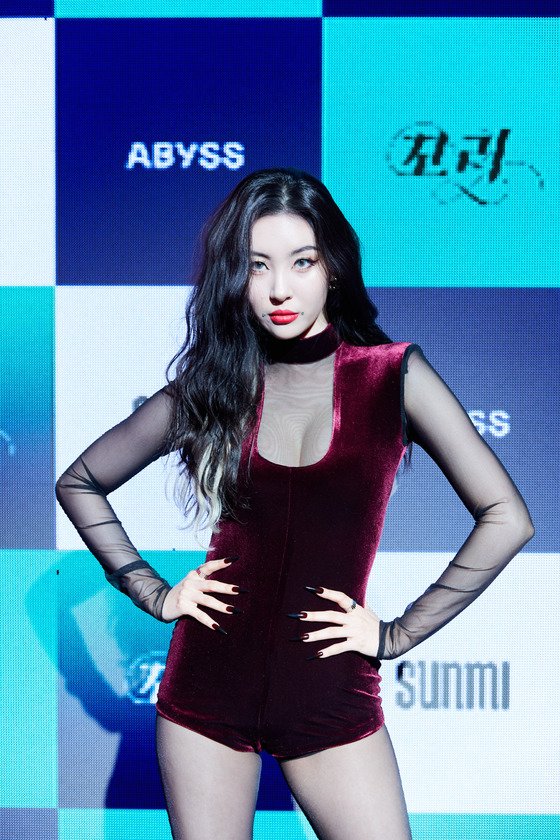 “Thirty-year-old, first step forward” Sunmi, 'TAIL' sweet and unconventional transformation