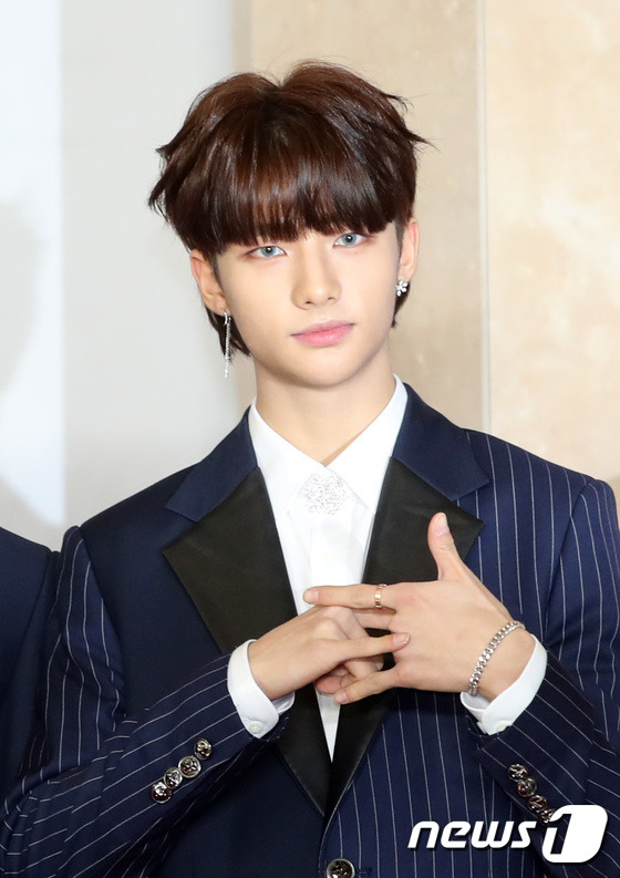 Pop Crave on X: Hyunjin of #StrayKids becomes the first-ever K-Pop act to  be named as a Global Brand Ambassador for Versace. 🔗:    / X