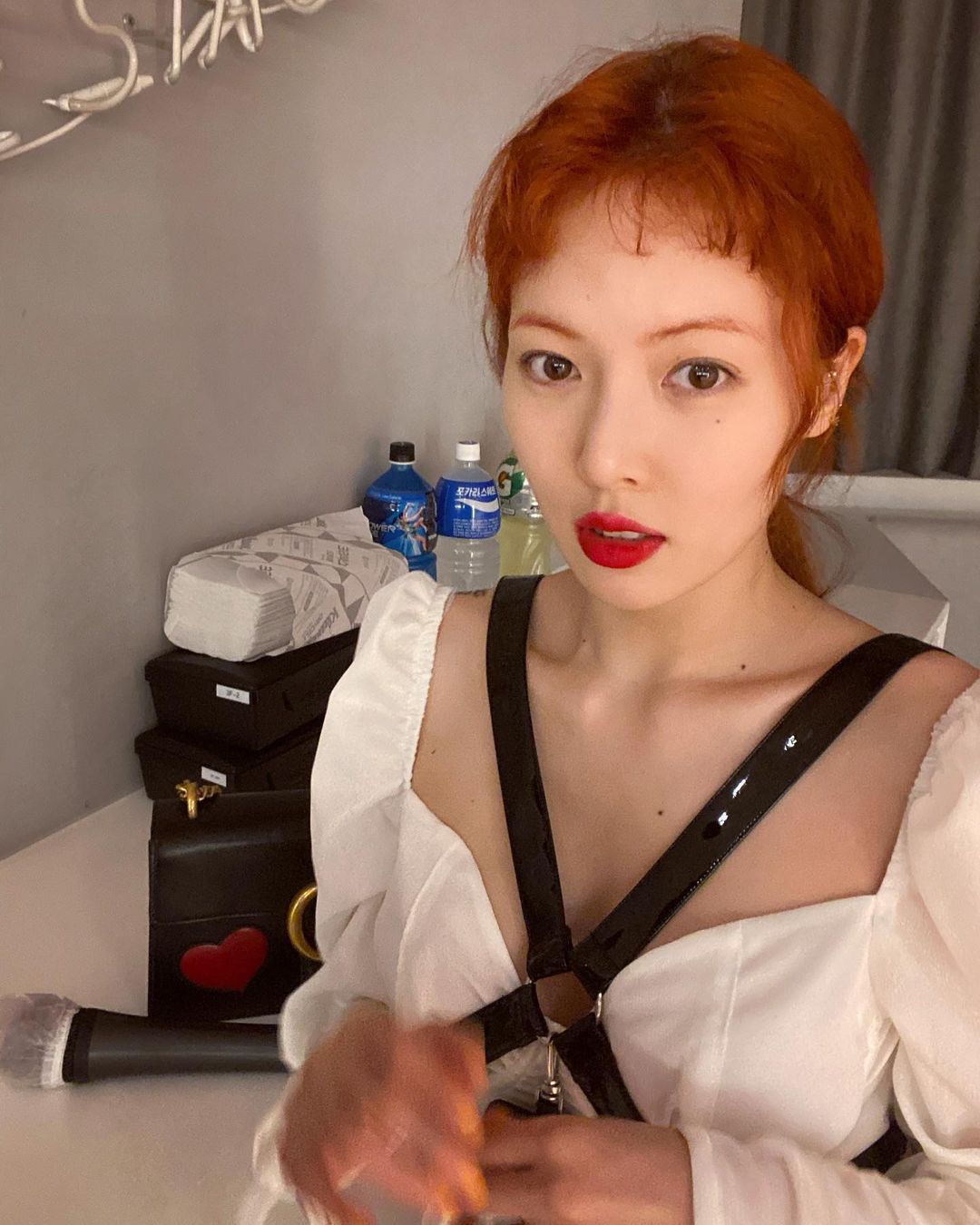 Hyun-a, a hot icon that goes well with dot makeup