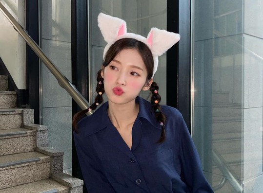 OH MY GIRL Arin, ‘Music Bank’ Rabbit Princess