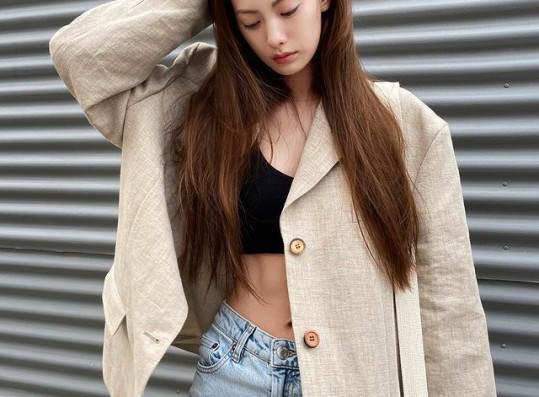 Nana, also the world's top beauty! '170cm·51kg' that's the abs?