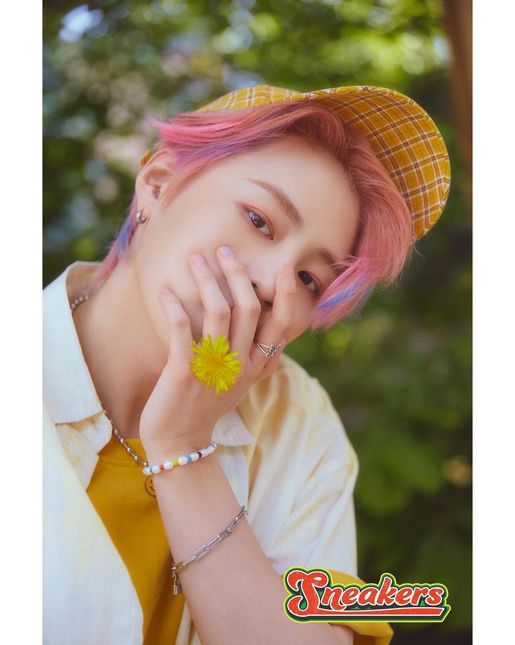 Ha Sung-woon 'Sneakers' 3rd photo teaser, contrasting expressions in colorful colors