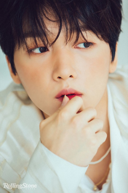 Jeong Se-woon, sniping fans with sharp visuals