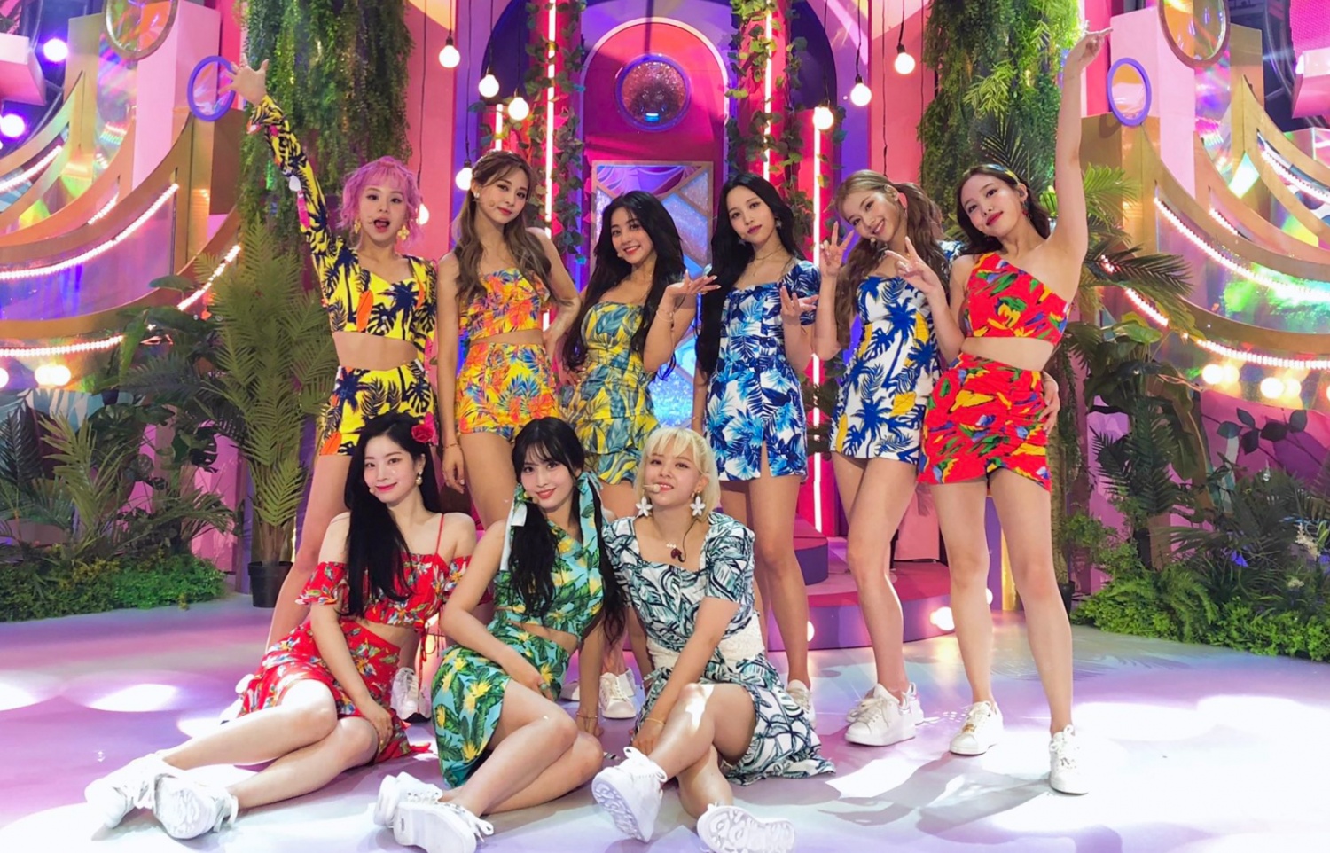 Twice S Taste Of Love Achieves Highest 21 First Day Album Sales For A K Pop Girl Group Tops 31 Itunes Charts Kpopstarz