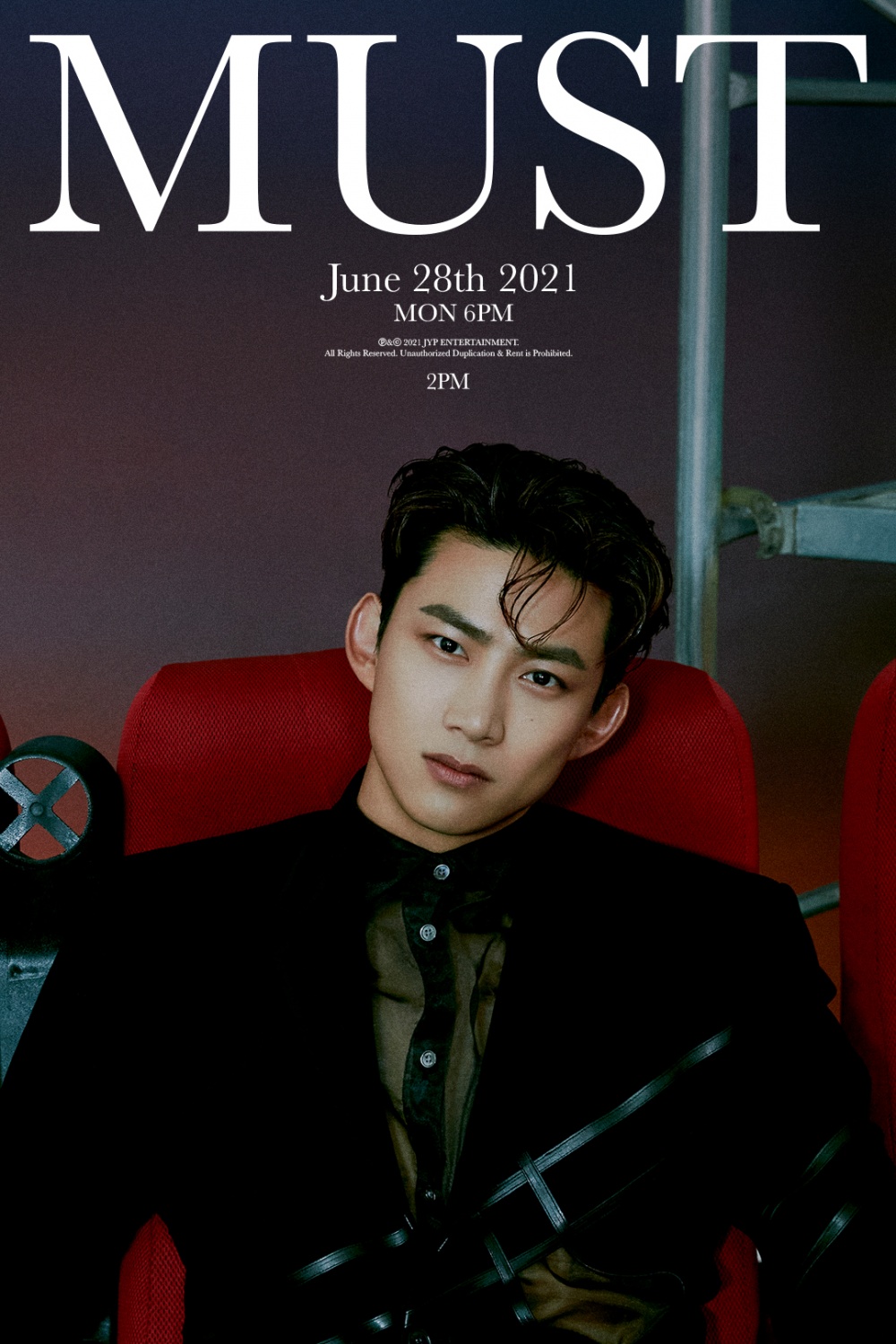 2PM Taecyeon, superior physical and soft eyes that cause excitement