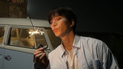 2PM Lee Jun-ho, a visual that we want to share with fireworks... A warm boyfriend