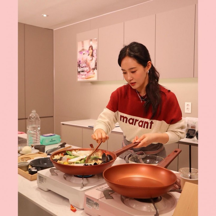 SNSD Yuri Recalls Trainee Days with Hyoyeon + Ranks Members Based on Their Cooking Skills on 'Yuri's Winning Recipe'