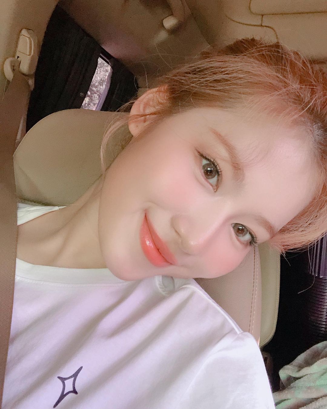 Twice Sana Flaunts Fresh Visuals In Newest Selfie Kpophit Kpop Hit