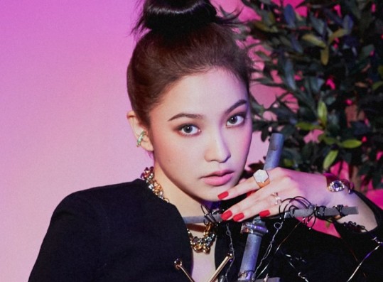 Red Velvet Yeri Praised for Upgraded Visuals and Improved Dancing