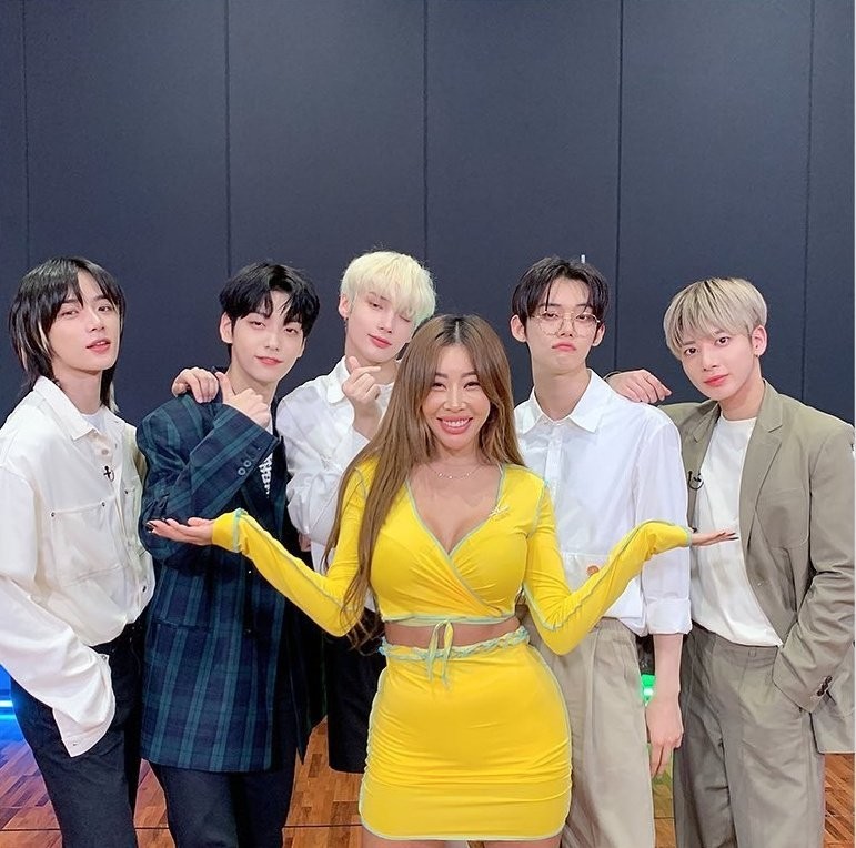 TXT in 'Jessi's Showterview' Highlights: K-pop Group Draws Attention for Showing Perfect Synergy with Jessi