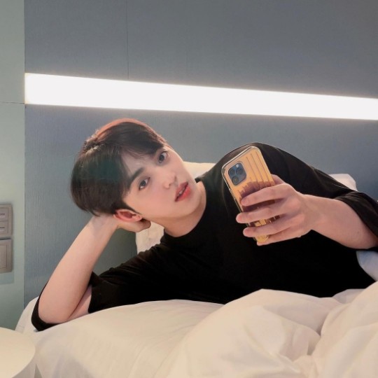 Seventeen S.Coups, sniping women's hearts with boyfriend-looking photos