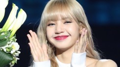 Lisa Gains Praises Following Visual Teaser 1 for 'LALISA' + Becomes Fastest Female Artist to Reach 100k Pre-Order Sales on Ktown4u