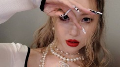 Sunmi, ‘Company C’ luxury necklace perfectly digested ‘Sexy + luxury beauty’