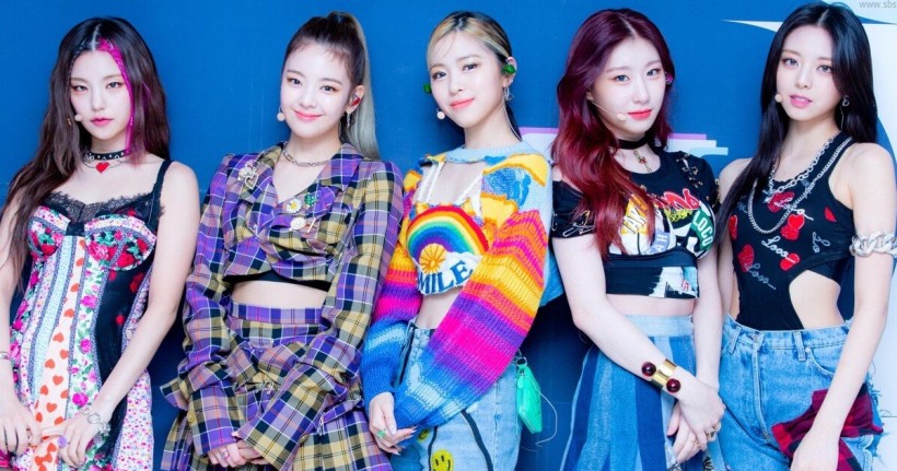 ITZY Stylists Receive Criticism for Dressing Members in Unflattering Outfits