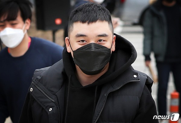 Seungri Appeals Against 3-Year Prison Sentence, Military Discharge Currently on Hold