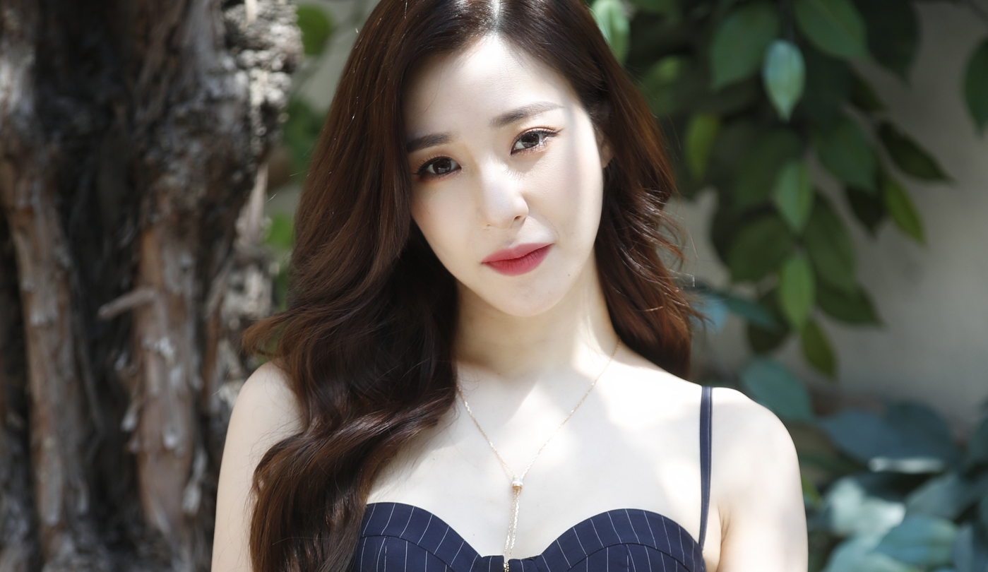 Snsd Tiffany Reveals She Was Criticized And Doubted Herself After Debut But Here S Her Advice