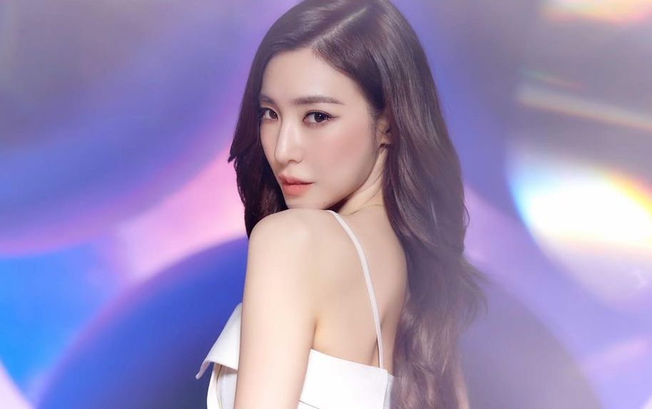 Girls' Generation Tiffany Responds to Those Saying She Moved Back to Korea for + On Her 'Roxie Hart' |