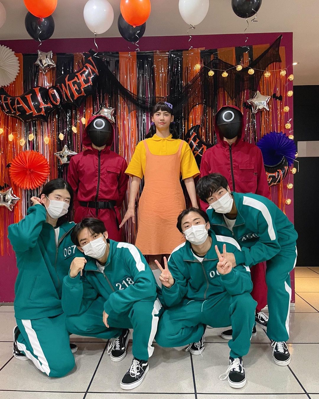 Here are the 17 K-Pop Idols Who Dressed Up as 'Squid Game' Characters for  Halloween This Year