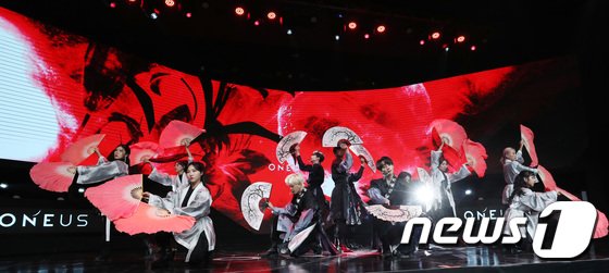 'Comeback' ONEUS "Incorporating Korean aesthetic and oriental colors in 'Moon下 Beauty: LUNA'"