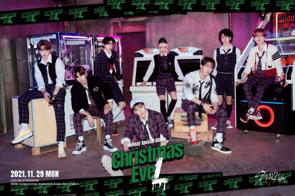 Stray Kids Christmas EveL