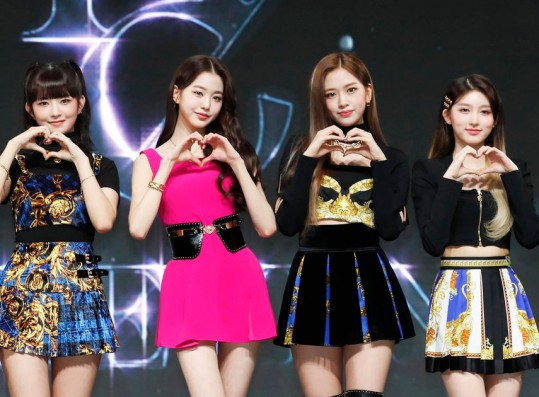  IVE Receives Mixed Opinions for Their Visuals at Debut Showcase — Here’s Why