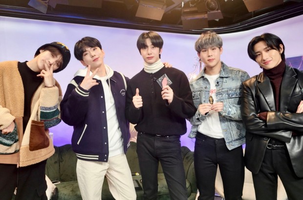 MONSTA X Expresses Their Jealousy over MONBEBEs Saying Other K-pop ...