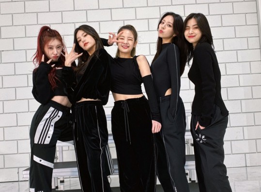 ITZY and Heo Sung-tae completed an intense performance... Express Collaboration [2021 MAMA]