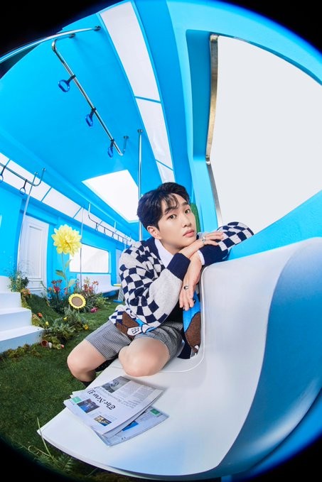 SM Entertainment Unveils SHINee and EXO Kai Teaser Images for 'SMTOWN 2022: SMCU EXPRESS'
