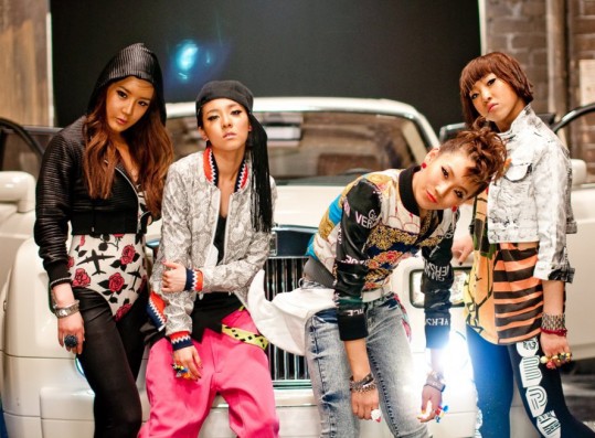 YouTube Reporter Reveals the 'Truth' About 2NE1 Disbandment + YG Alleged Conflict with One of the Members