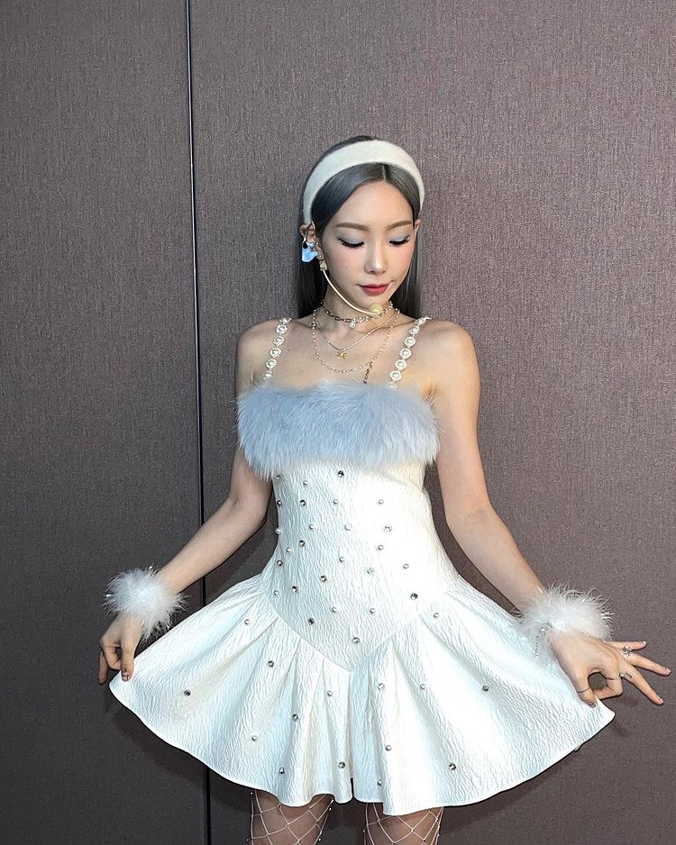 Taeyeon, Elsa's humanization... barbie doll