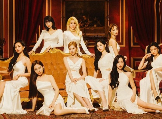K-Media Highlights TWICE's Potential to Expand Globally as 'K-pop Representative Girl Group' Following their Billboard & YouTube Achievements in 2021