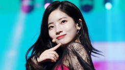 Shaman Predicts TWICE Dahyun is Set to be a 'Big Hit' in 2022, Reveals Marriage Luck of the Idol