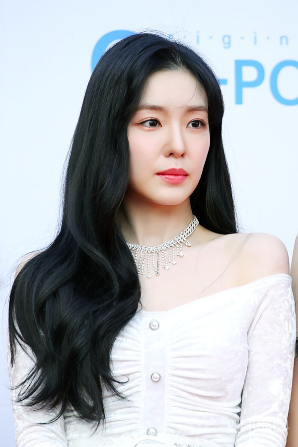 Red Velvet Irene Draws Mixed Reactions for Visuals at Gaon Chart Music ...
