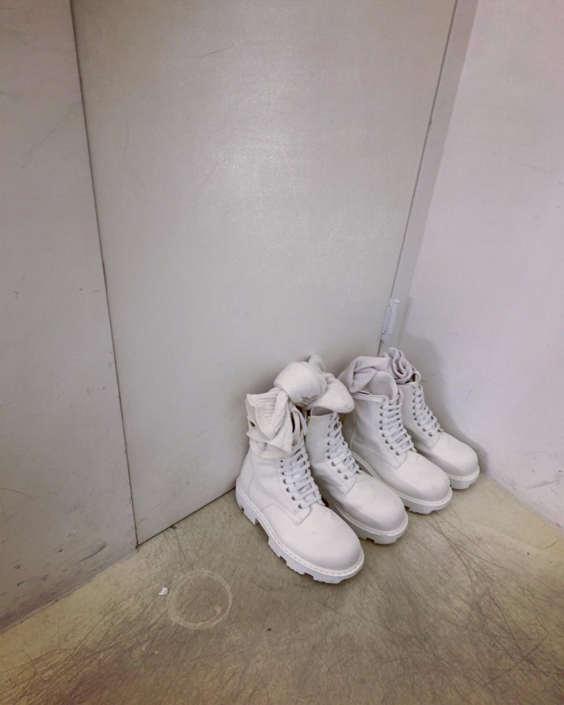 DAWN and HyunA Couple Sneakers