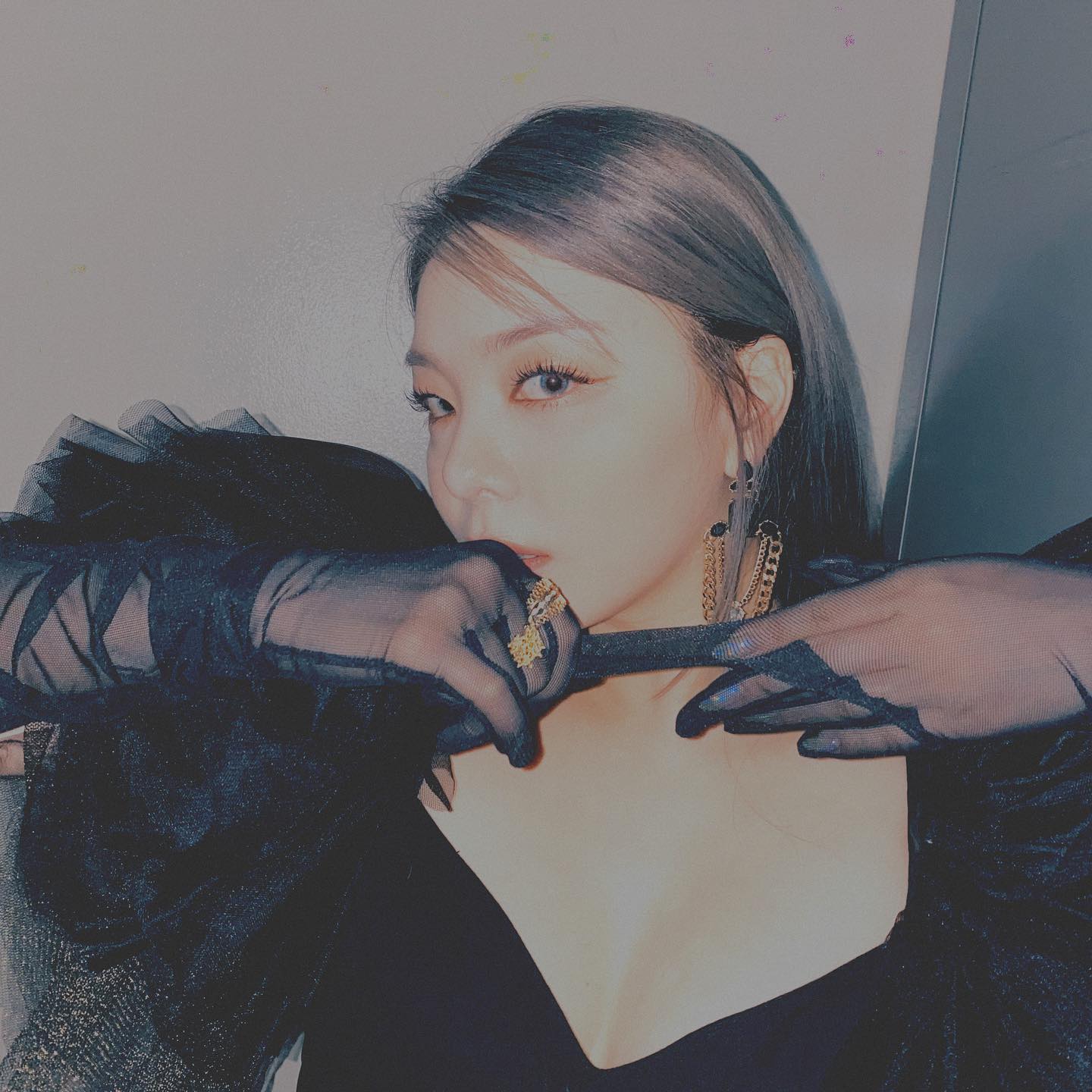 '10th anniversary of debut' Ailee "I can't believe it... I love and thank my fans"