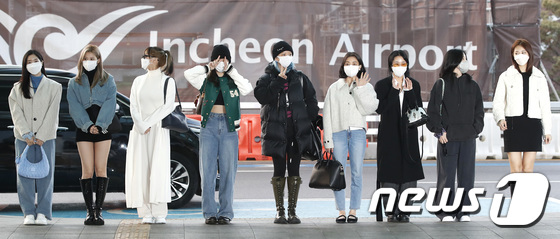 Twice Turns Airport Their Fashion Runway As They Depart To Us Whose Outfit Stood Out Kpopstarz