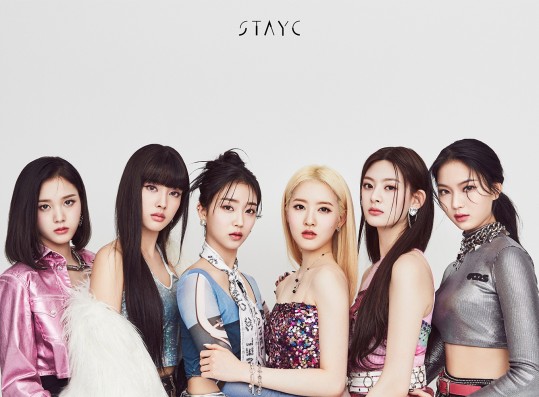 STAYC releases teaser for 'http://YOUNG-LUV.COM'