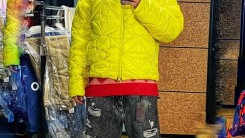 Mino even digests bright yellow padding... Has spring already arrived?