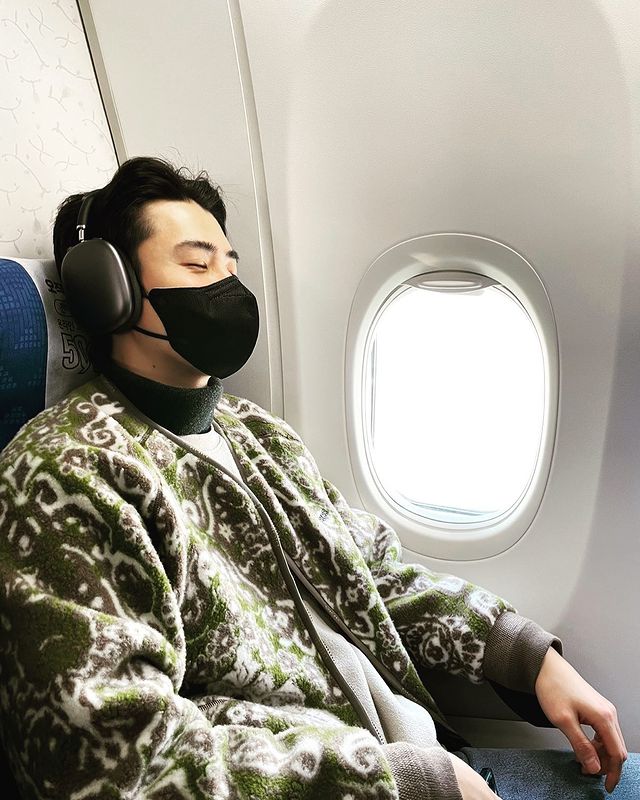 EXO Sehun Shared His Jet Lagged Look