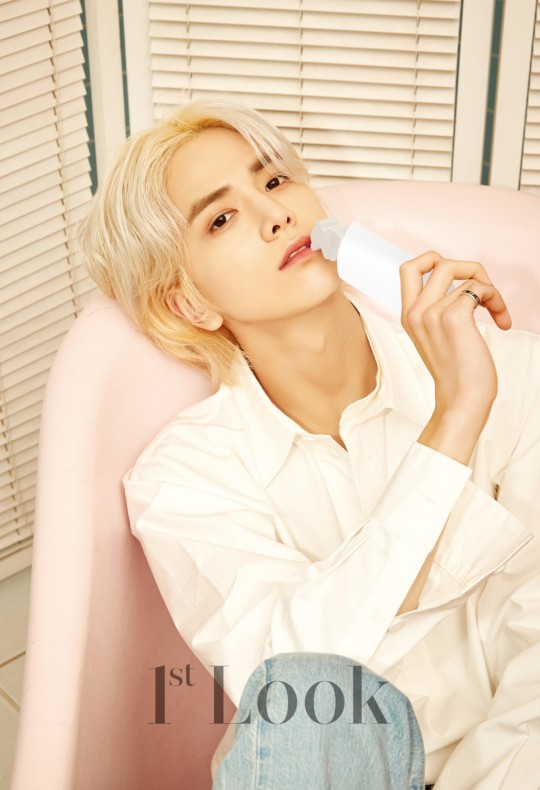 THE BOYZ Younghoon, fan club 'THE B' seduces the scent of spring