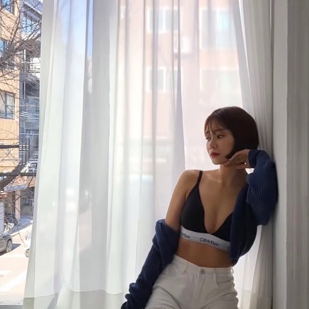 Yuna, ‘Yoga Teacher’ after leaving AOA… Excessive exposure in underwear