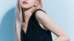 ROSÉ, welcomed summer fashion first… barbie doll body