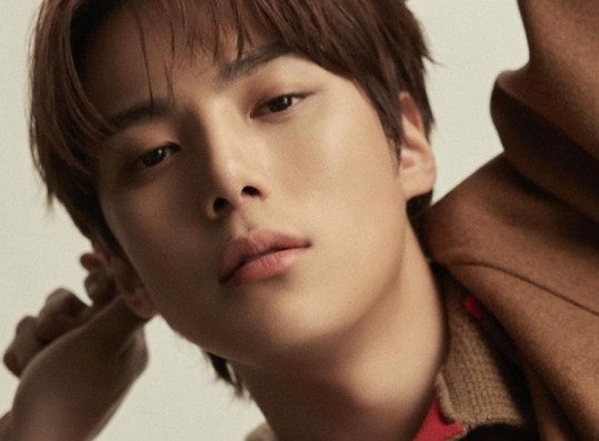 MONSTA X Minhyuk Accused of Indirectly Showing Political Stance, Idol Responds to Allegations