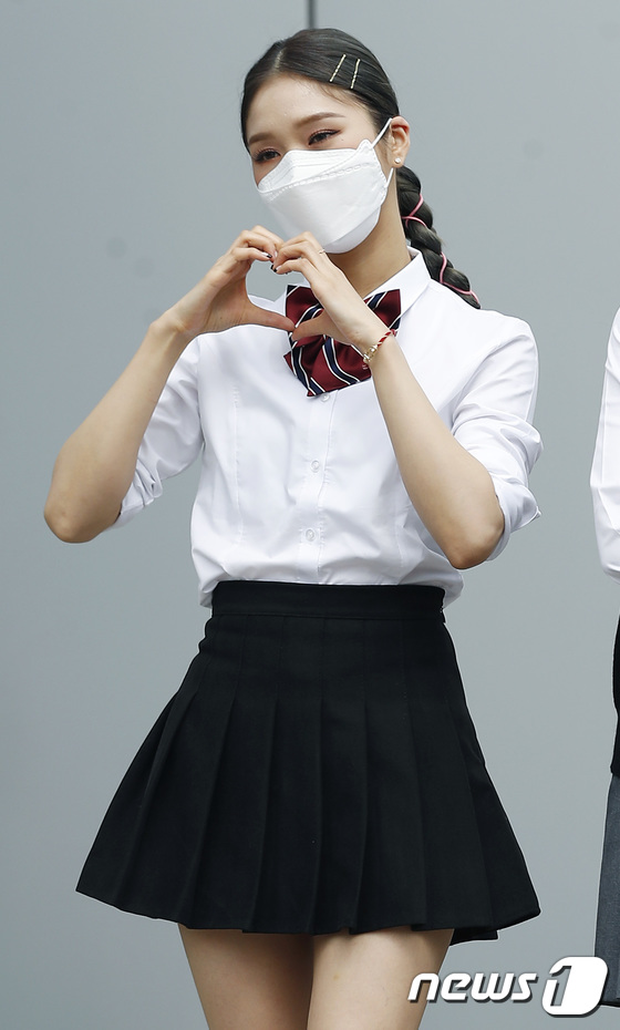 OH MY GIRL Mimi Seunghee, a girl's heart