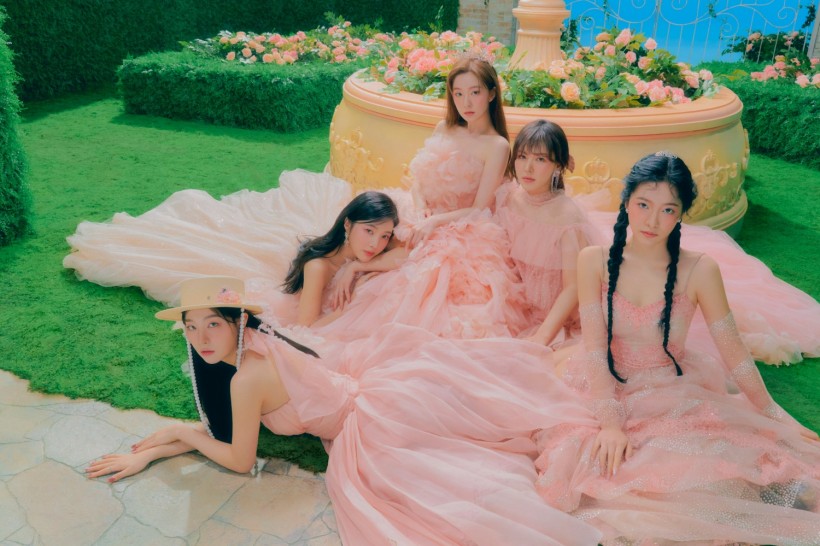 Red Velvet Garners the Nickname 'Spring Queen' for 'Feel My Rhythm' + Performance Video Release 