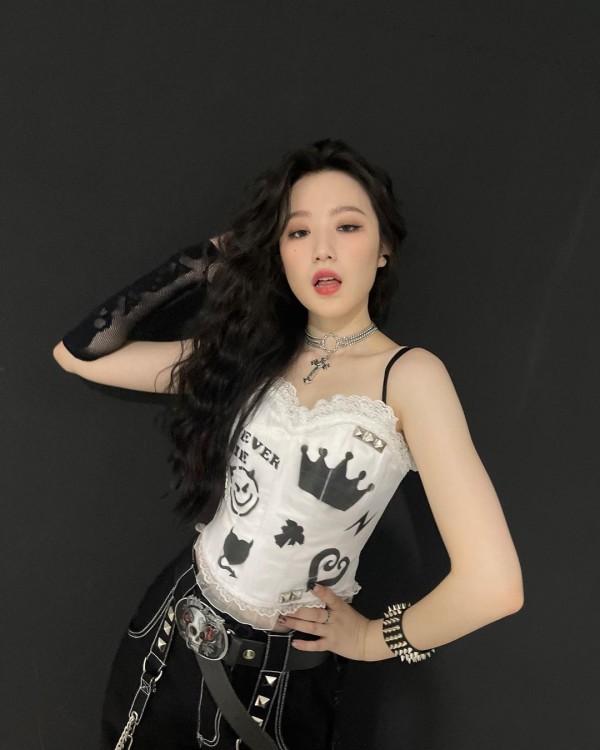 KPOP Closet - (G)I-DLE Shuhua. 💖