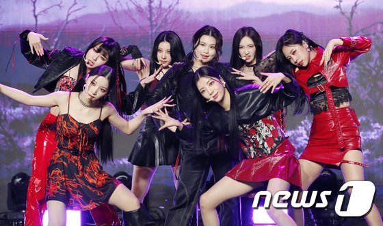 Purple Kiss "Comeback after 6 months, proud and nervous... Please support us"