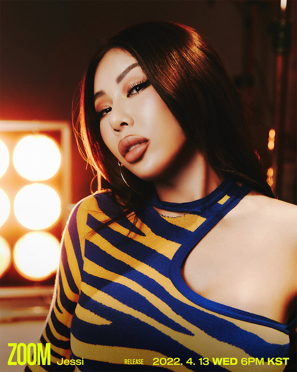 Jessi unveils new song 'ZOOM' visual... intense charismatic eyes