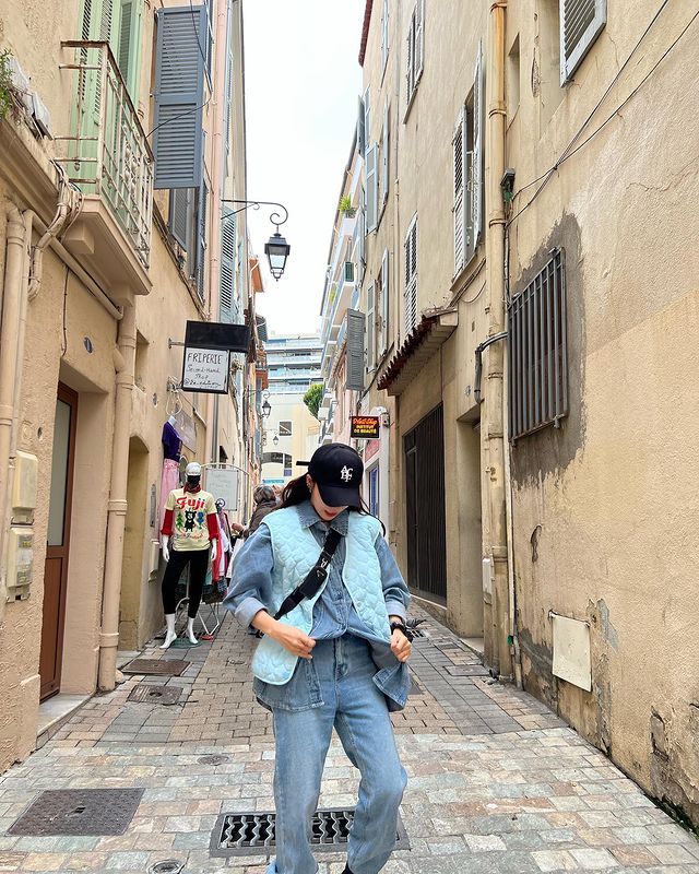 Jung Eun-ji, a fashionista who took over in Cannes, France "The craftsmen of plain clothes are different"